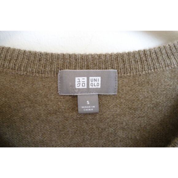 UNIQLO 100% Cashmere V-Neck Pullover Sweater Jumper Heather Tan S NWOT $99 - Picture 4 of 7